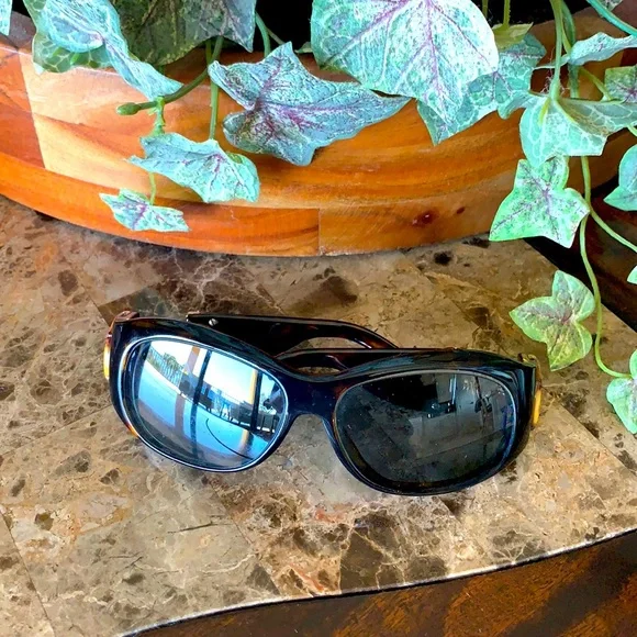 Gucci | Accessories | Authentic Gucci Tortoise Shell  display picture 1